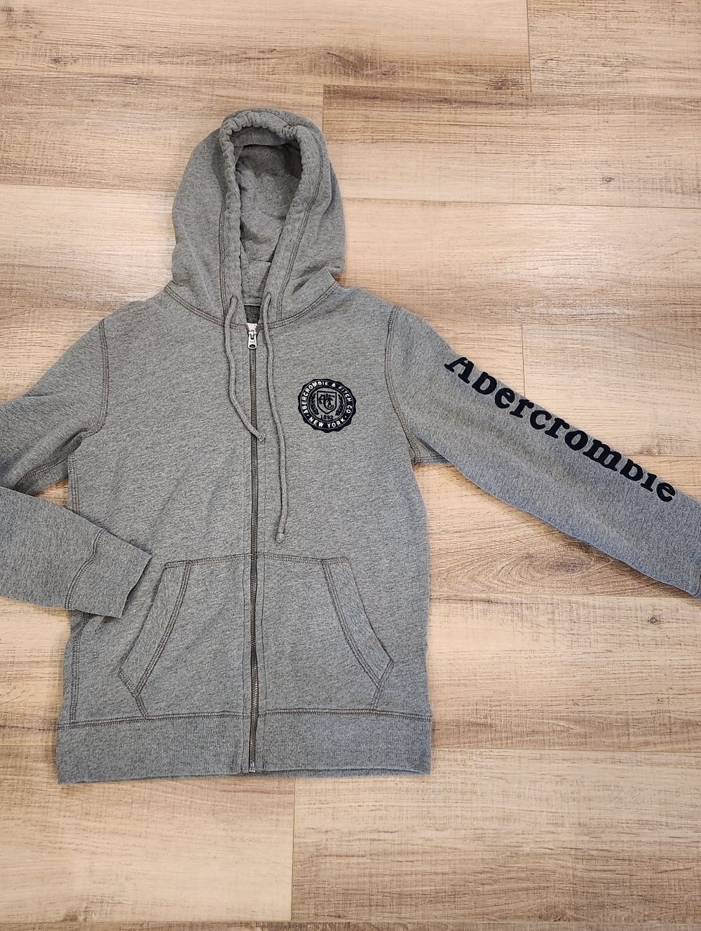Abercrombie & Fitch Hoodie XS Gray Full Zip Fleece Logo Sleeve Y2K Style Women